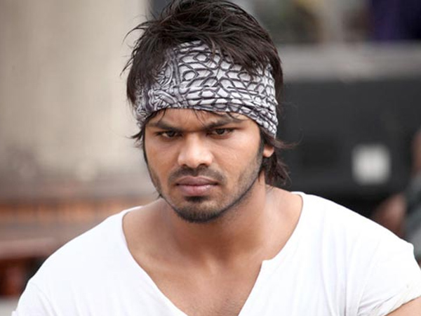 There are reports that a person named Vinay attacked Manchu Manoj