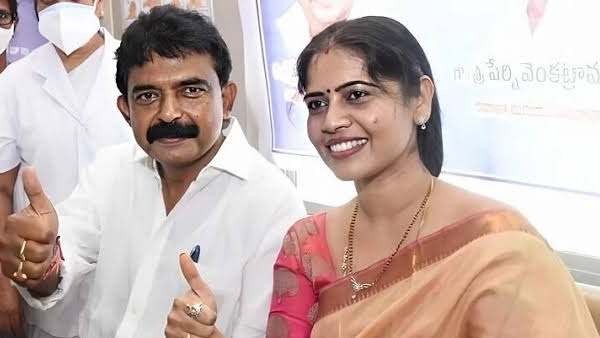 big relief to ysrcp leader perni nani s wife perni jayasudha as local court grants bail big relief to ysrcp leader perni nani s wife perni jayasudha as local court grants bail