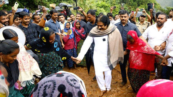 fake ips Hungama in ap deputy cm pawan kalyan manyam tour detained recently