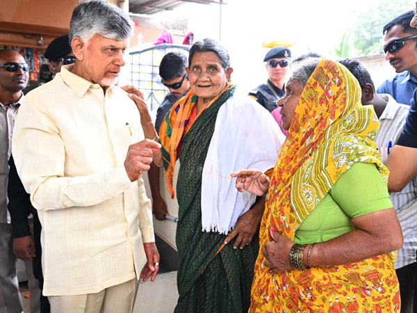 AP Government planning to distribute social pensions on 31st of this month as latest proposals AP Government planning to distribute social pensions on 31st of this month as latest proposals