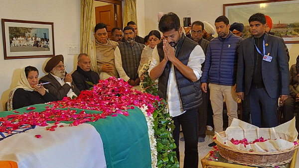 CM Revanth to announce Manmohan singh memorial in Hyderabad details here