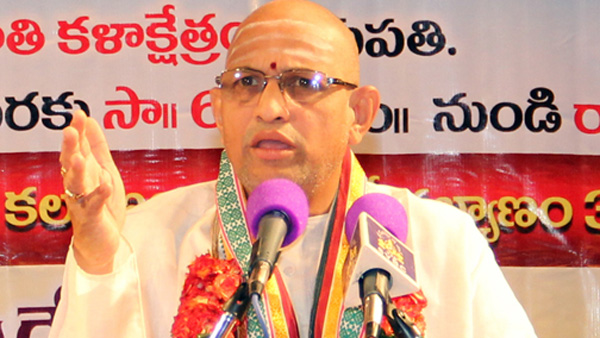 TTD lodged a complaint against social media for spreading false news against Chaganti Koteswara Rao