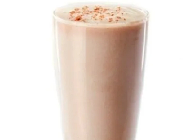 Benefits of consuming milk and dates together