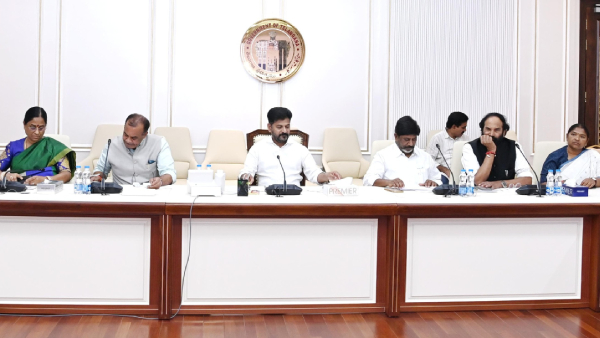 CM Revanth Reddy reviews RRR Nagpur-Vijayawada corridor works