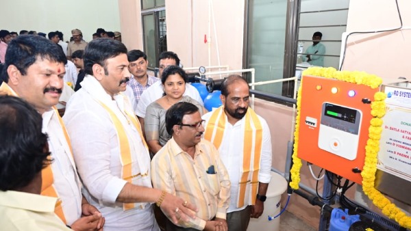 AP Minister Satyakumar narrowly misses an accident