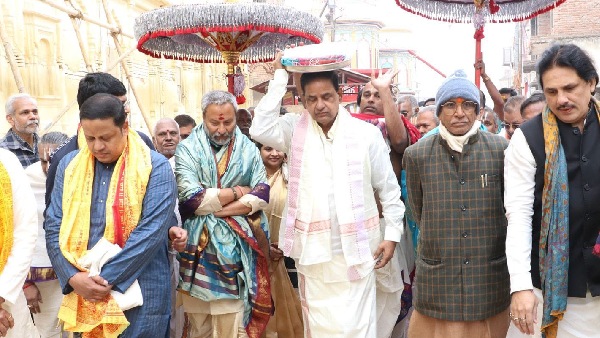 TTD Chairman BR Naidu presented silk robes to Ayodhya temple