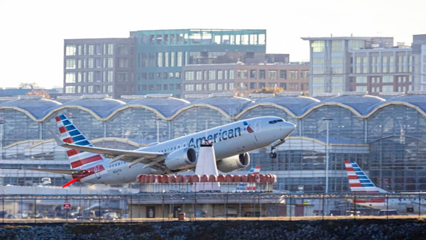 Plane Crash Mid-Air Collision Between Passenger Plane and Helicopter Near Washington D C