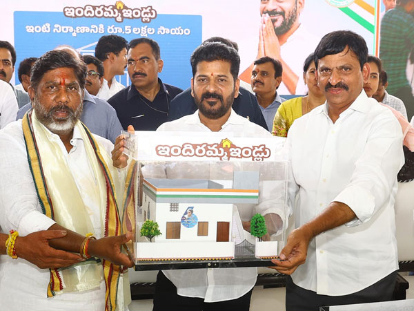 Officials announces that applications will receive for Indiramma Houses in GHMC ward meetings
