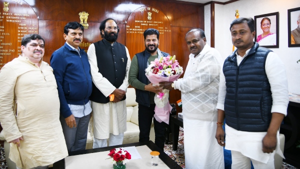 Telangana CM Revanth Reddy s team meets Union Minister Bhupender Yadav