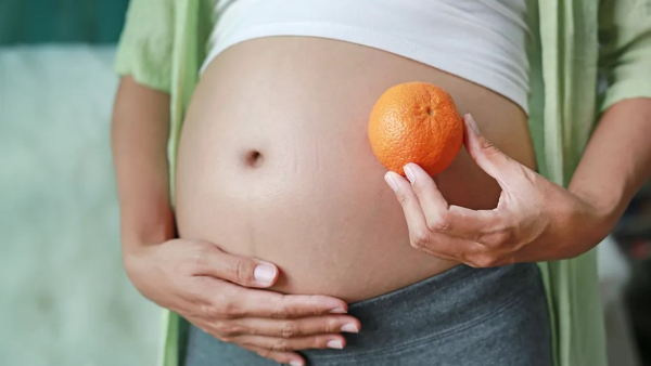 what happens to a pregnant woman if she has low vitamin C