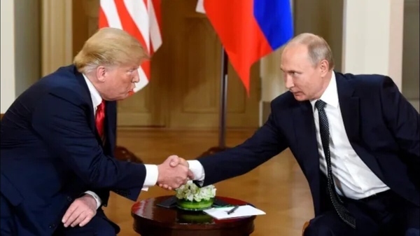 US President Donald Trump speaks with Russian President Vladimir Putin