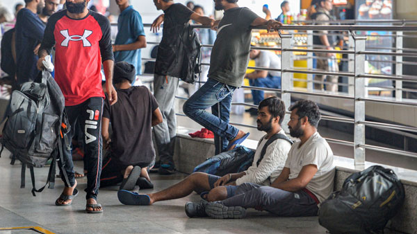Indian deportees Find out how they went to America and how do we take precautions