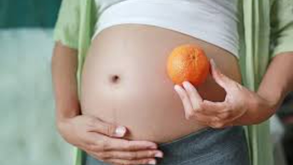 Benefits and harms of eating oranges during pregnancy Benefits and harms of eating oranges during pregnancy