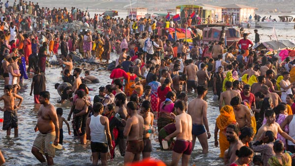 Mahakumbh 2025 10 lakh devotees likely to take a holy dip during Maghi Purnima 2025 on Feb 12 Mahakumbh 2025 10 lakh devotees likely to take a holy dip during Maghi Purnima 2025 on Feb 12