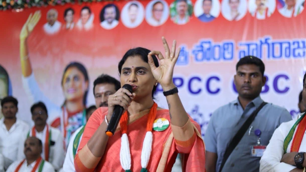 YS Sharmila seriously reacts over Botsa comments open challenge for YSRCP