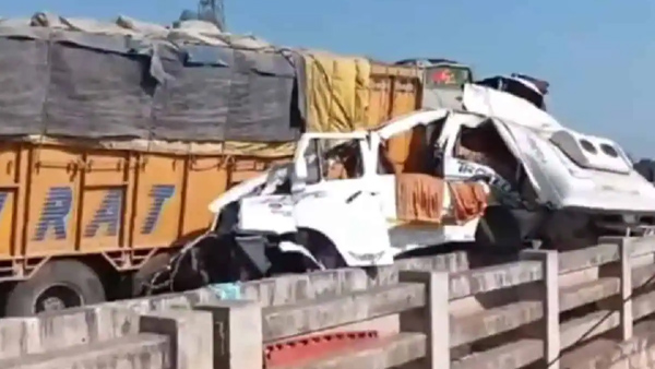 Seven people from AP died in road accident while Returning from Kumbh Mela Seven people from AP died in road accident while Returning from Kumbh Mela