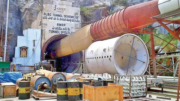 Major accident during Srisailam left bank canal tunnel works 50 workers in tunnel Major accident during Srisailam left bank canal tunnel works 50 workers in tunnel