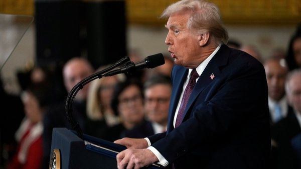 trouble for Indian H1B spouses green card applicants as work permit extension to slash to 180 days trouble for Indian H1B spouses green card applicants as work permit extension to slash to 180 days