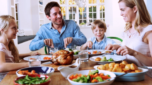 Don t do these things after eating it s dangerous