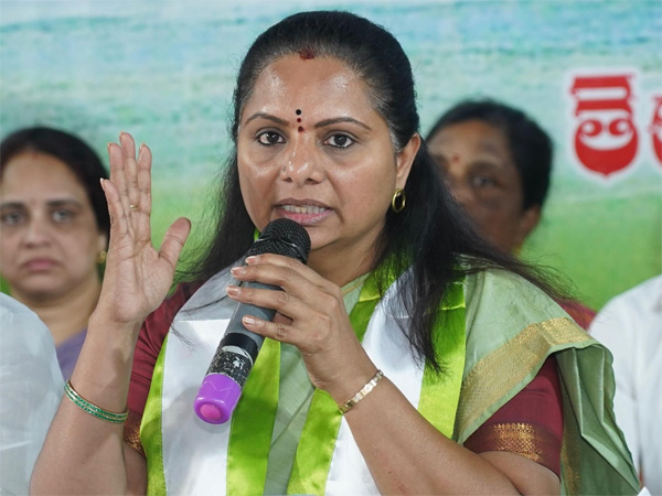 Can t you see the tears of turmeric farmers Kavitha slams Revanth Reddy and Aravind Can t you see the tears of turmeric farmers Kavitha slams Revanth Reddy and Aravind