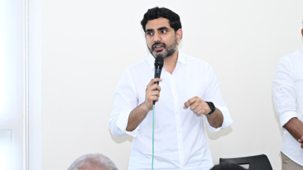 nara Lokesh says don t think centre to impose hindi on us amid mk stalin objections nara Lokesh says don t think centre to impose hindi on us amid mk stalin objections
