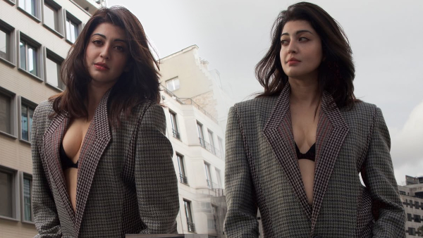 Pranitha Subhash hot cleavage looks goes viral