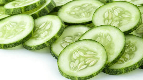 Eat cucumber in this summer Stay healthy and beautiful