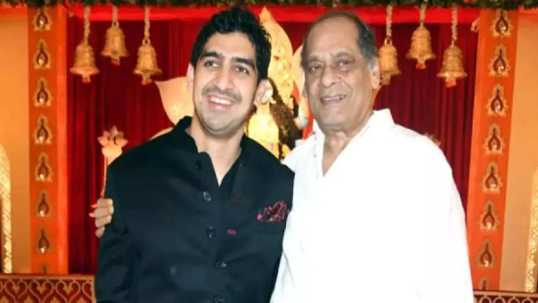 star-director-ayan-mukherjee-father-deb-mukharjee-passed-away