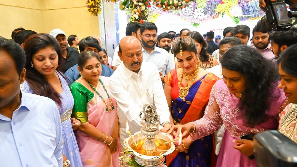 Actress Nidhi Agarwal openes RS Brothers 13th showroom in Attapur Hyderabad