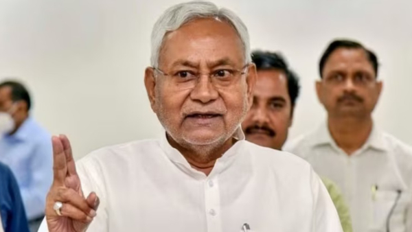 Muslim organisations stay away from Iftar dinner hosted by Nitish Kumar
