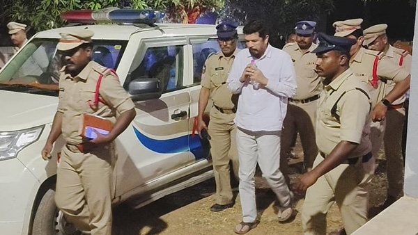 posani krishna murali shifting to narasaraopeta from rajampeta jail on pt warrant posani krishna murali shifting to narasaraopeta from rajampeta jail on pt warrant