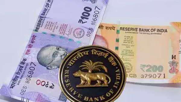 Rs 100 and Rs 200 Currency Notes signed by the new RBI Governor Sanjay Malhotra Rs 100 and Rs 200 Currency Notes signed by the new RBI Governor Sanjay Malhotra
