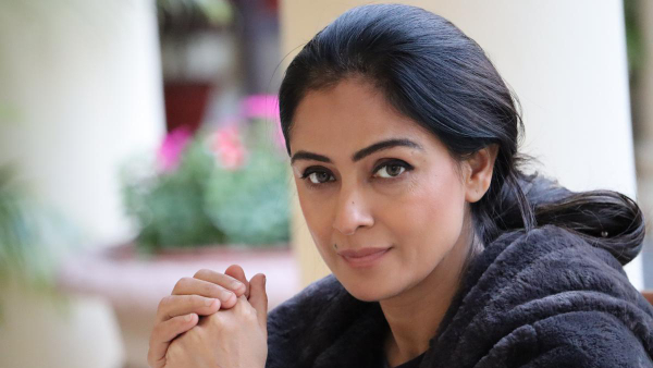 heroine simran got involved in a love dispute with Raju Sundaram