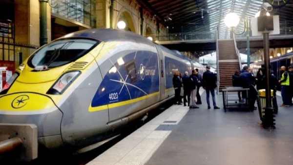 World War-II Bomb Found Near Railway Tracks in Paris Eurostar Services Disrupted World War-II Bomb Found Near Railway Tracks in Paris Eurostar Services Disrupted
