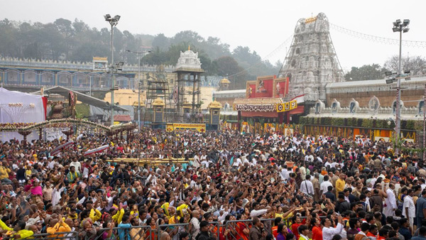 Srivari Salakatla Teppotsavam in Tirumala Utsavamurtis procession through the four mada streets