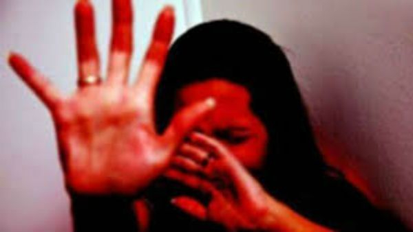 Rape Attempt on young women in MMTS train Police registered case Rape Attempt on young women in MMTS train Police registered case