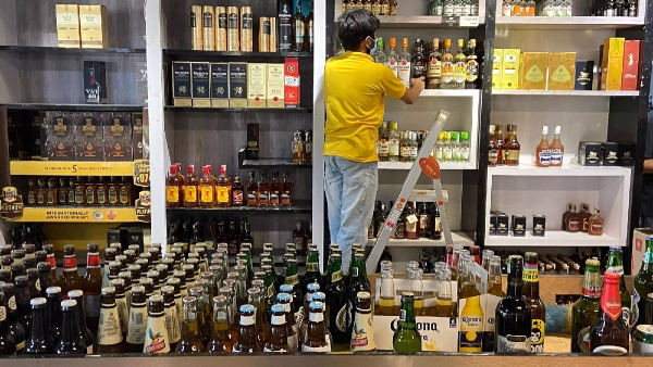 Excise officials extends date for new liquor brands registration Exercise on rate hike
