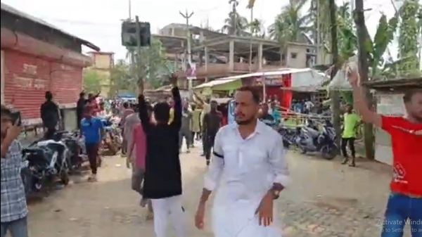 Anti-Waqf protests in Assam stone pelting on police