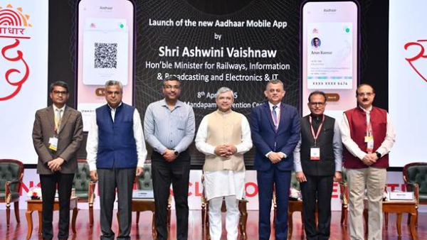 centre launches new aadhar app with face id authentication - here are key features centre launches new aadhar app with face id authentication - here are key features