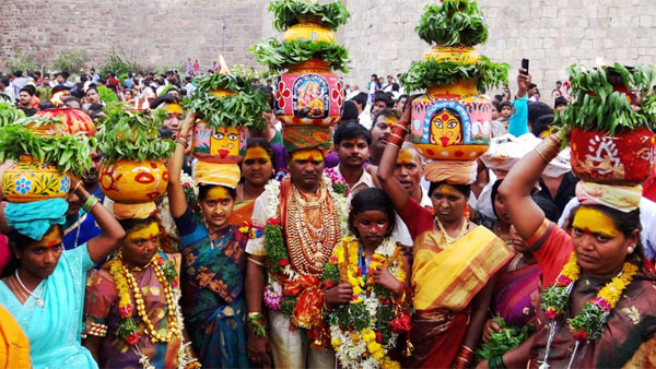 Bonalu Jatara schedule announced by Telangana govt first bonam to Golconda Jagadambika Ellamma Bonalu Jatara schedule announced by Telangana govt first bonam to Golconda Jagadambika Ellamma