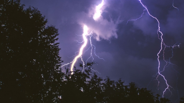 lightning-strikes-bihar-13-killed-in-a-tragic-natural-calamity