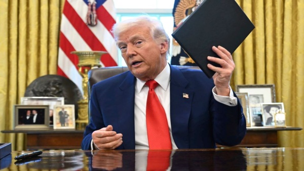 Donald Trump announced 245 percent tariff on China Donald Trump announced 245 percent tariff on China