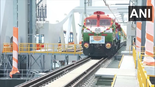 PM Narendra Modi inaugurates New Pamban Bridge and flags off Rameswaram-Tambaram express PM Narendra Modi inaugurates New Pamban Bridge and flags off Rameswaram-Tambaram express