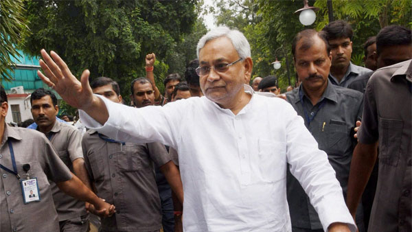 leaders resignations continue in nitish kumar s jd u in protest against support to wakf bill