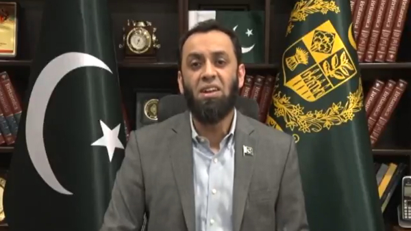 India to launch a military strike within the next 24 to 36 hours says Pakistan s minister