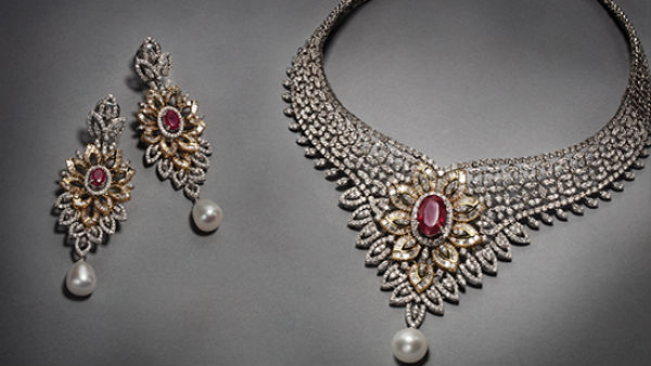 6-auspicious-items-to-buy-on-akshaya-tritiya-2025-besides-gold-for-good-luck-and-wealth 6-auspicious-items-to-buy-on-akshaya-tritiya-2025-besides-gold-for-good-luck-and-wealth