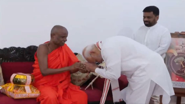 PM Narendra Modi visits Jaya Sri Maha Bodhi temple in Sri Lanka PM Narendra Modi visits Jaya Sri Maha Bodhi temple in Sri Lanka