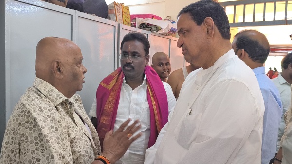 TTD Chairman conducted surprise inspections Kalyanakatta in Tirumala TTD Chairman conducted surprise inspections Kalyanakatta in Tirumala