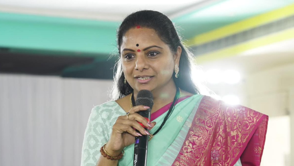 Key development in brs internal war kavitha clarity on her political life said it to KCR