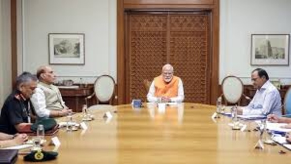 india-closes-airspace-for-pakistan-airlines-in-the-wake-of-pahalgam-terror-attack